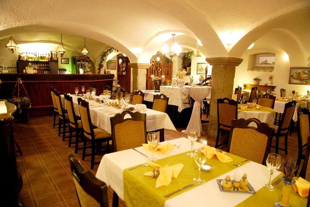 Logis L'Auberge Gutshof Bischofswerda Exterior foto